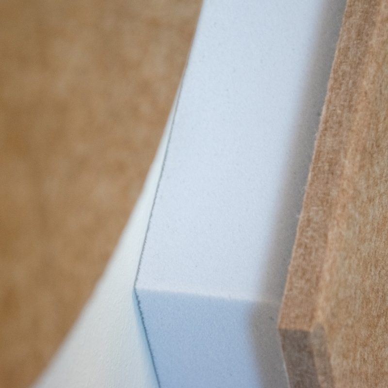 A detail of the felt and the Basotect back foam