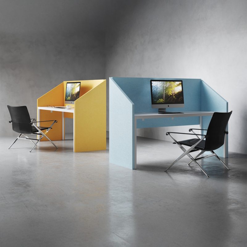 Pro.Felt DS.1 with 140 cm side panels in an open space